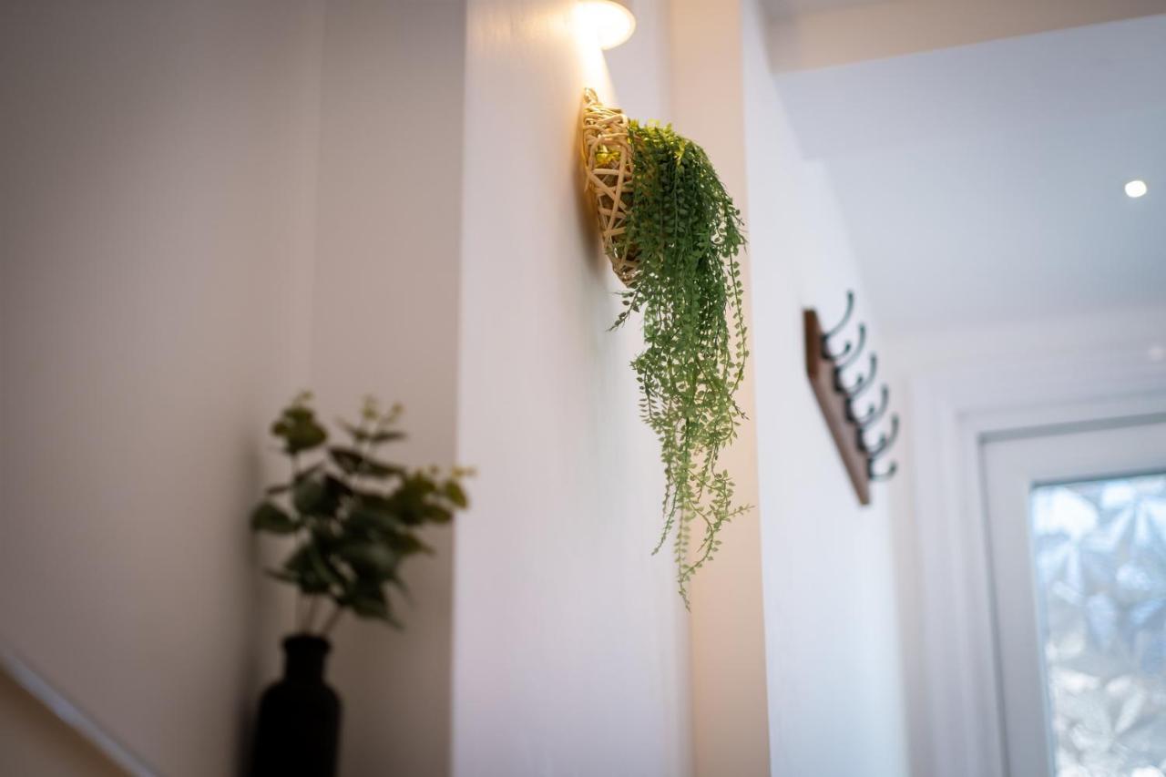 Mulberry Apartment Windermere Ngoại thất bức ảnh